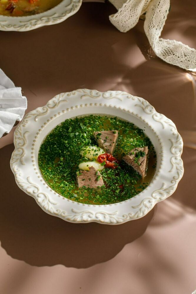 Говяжий бульон с грудинкой