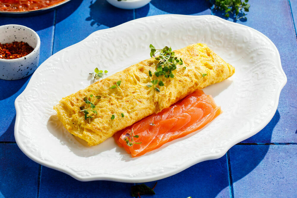Omelet with salmon