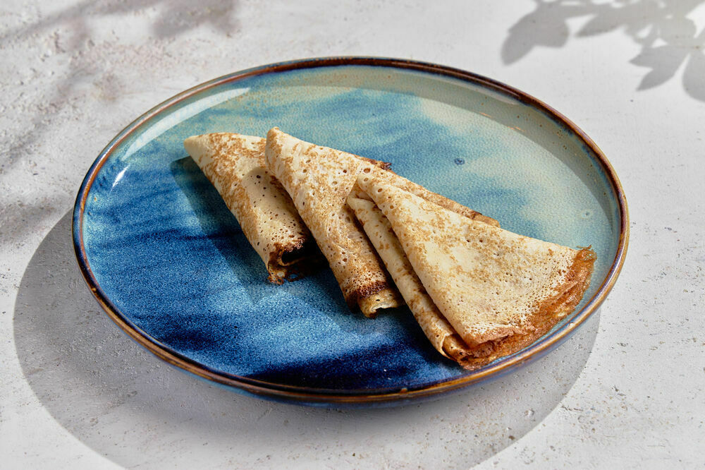 Pancakes with condensed milk