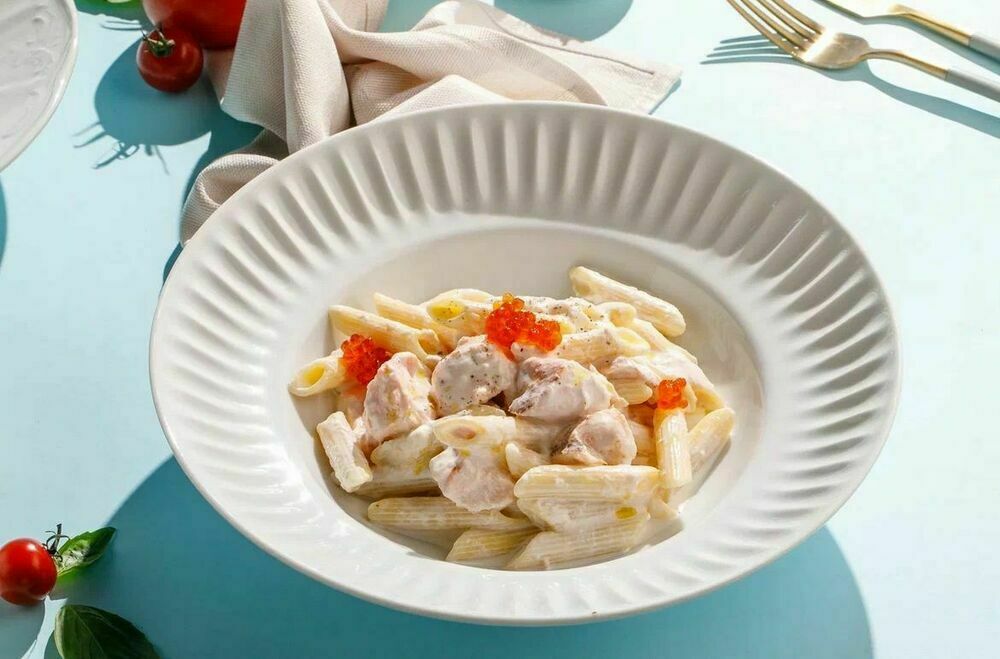 Pasta with smoked salmon