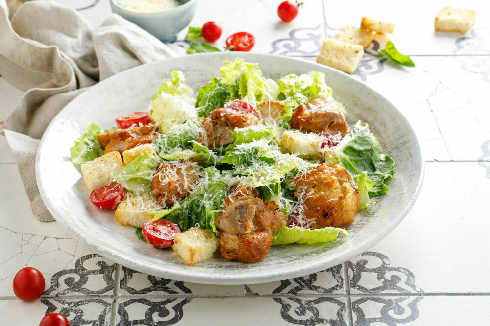 Caesar salad with chicken