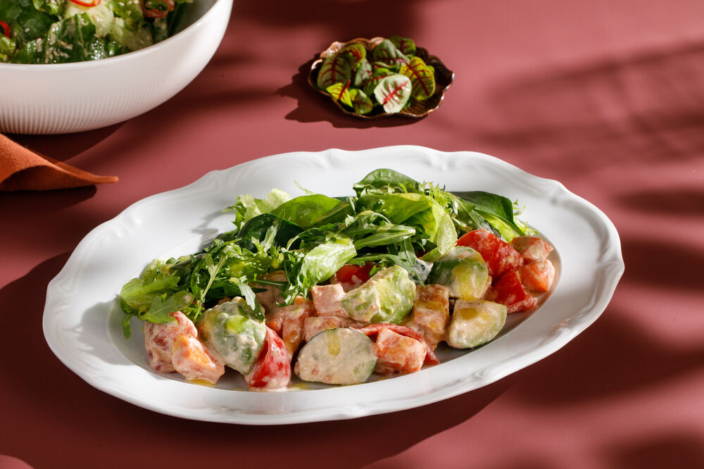 Salad with smoked salmon