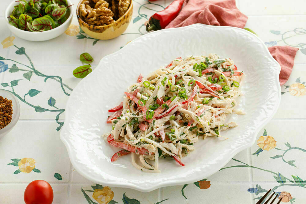 Atsecili salad with chicken and daikon