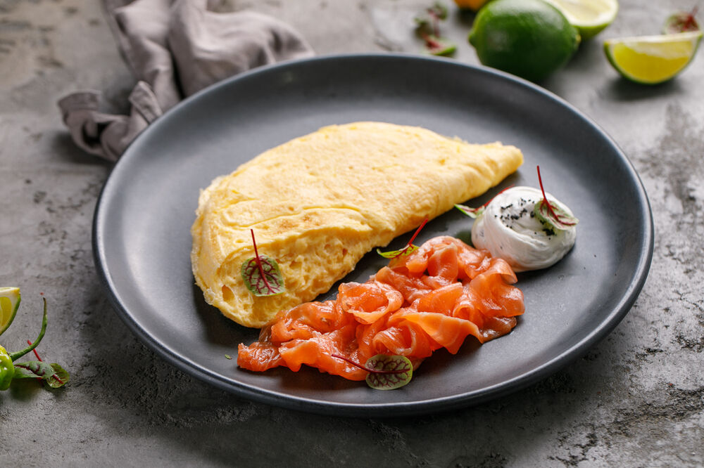  Omelet with trout