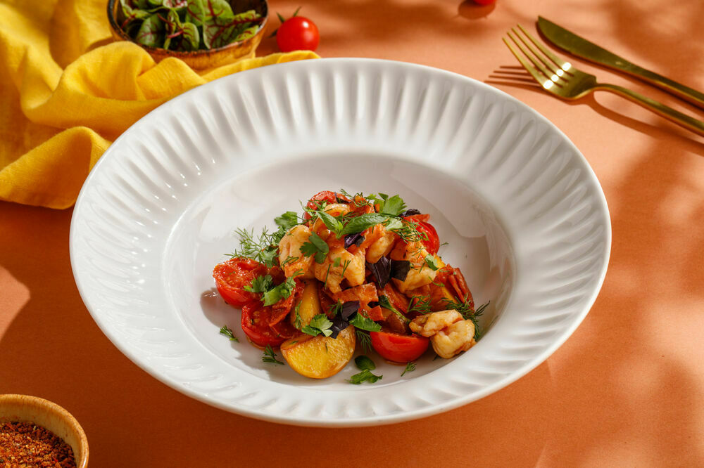 Shrimp, Tomato, and Chorizo Salad