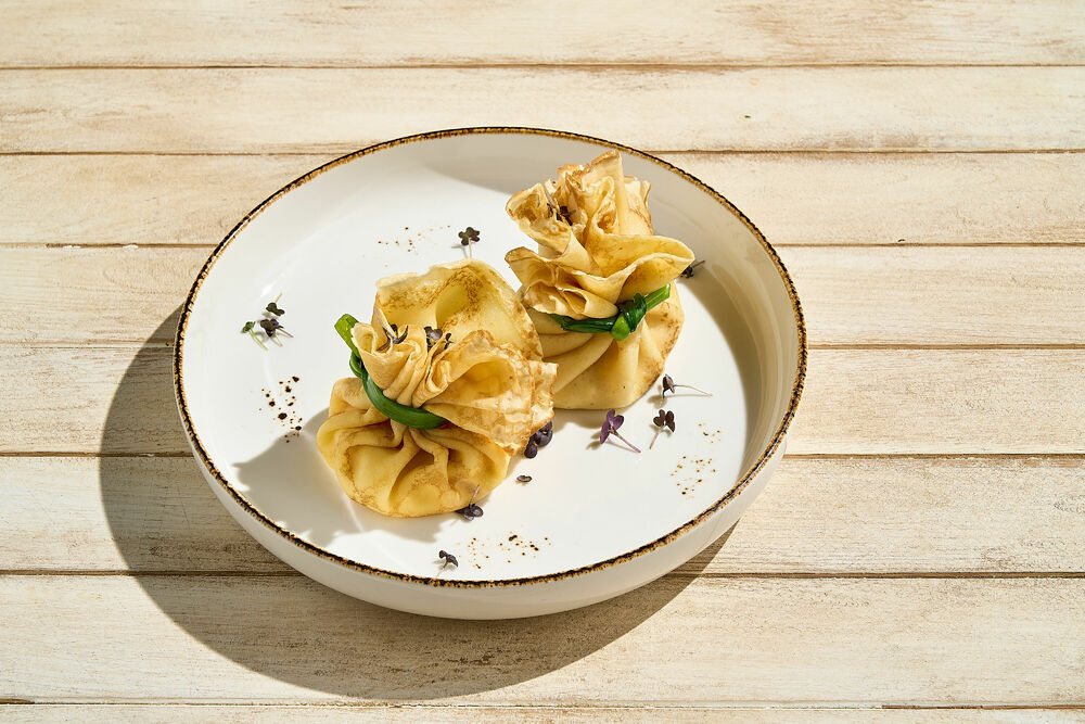 Блины с цыпленком и пряным карри