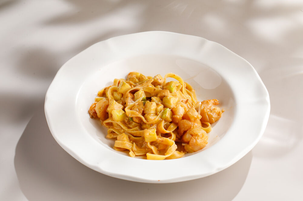 Паста с кабачками и креветками