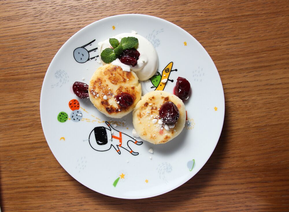 Cheesecakes with sour cream