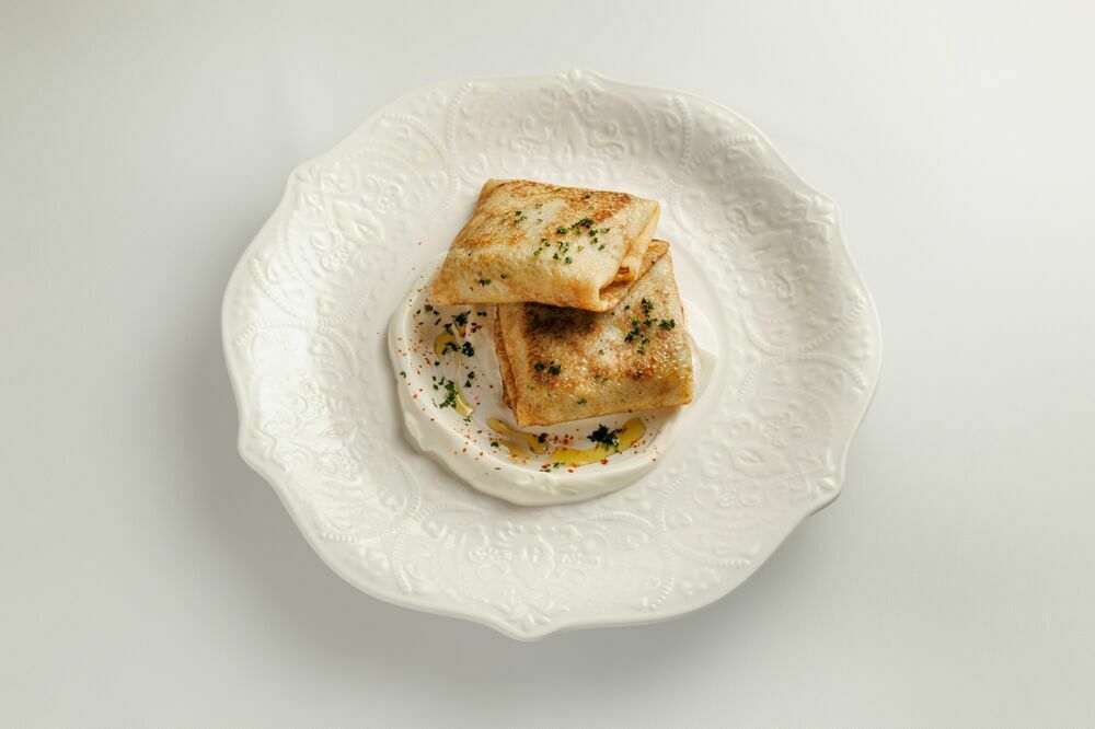 Pancakes with mushroom julienne