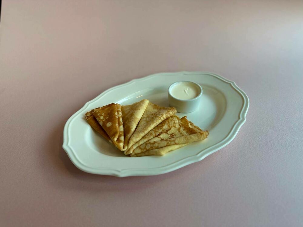 Блины со сметаной