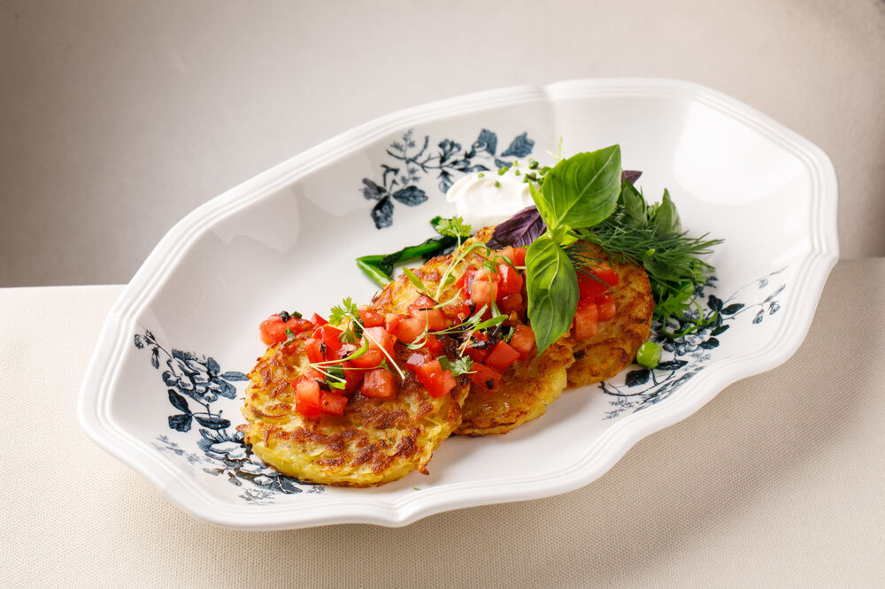 Draniki with tomato salsa