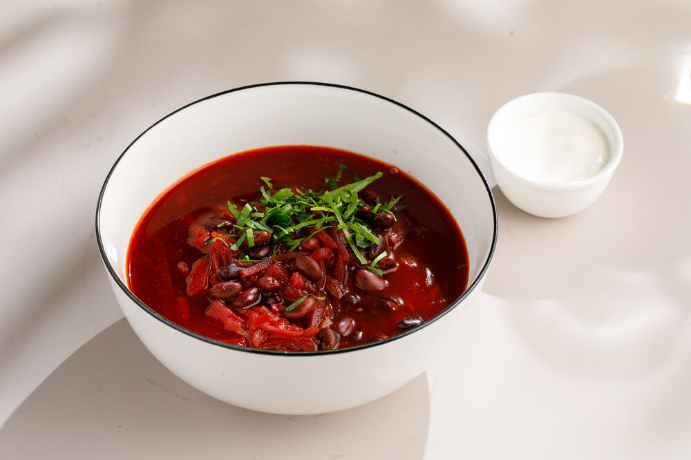 Постный борщ с фасолью 