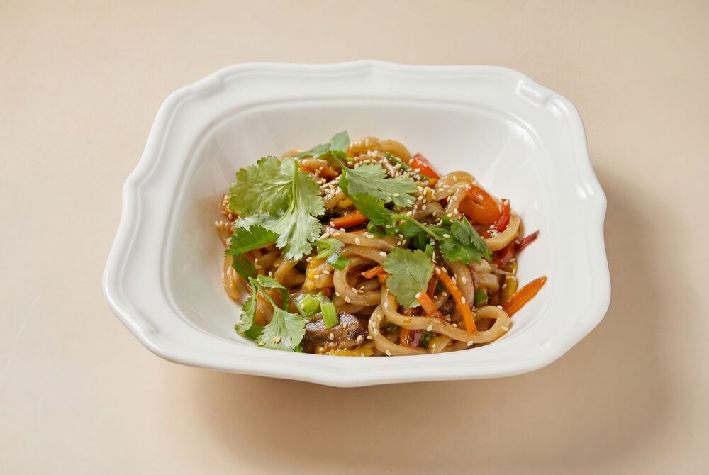 Udon with vegetables