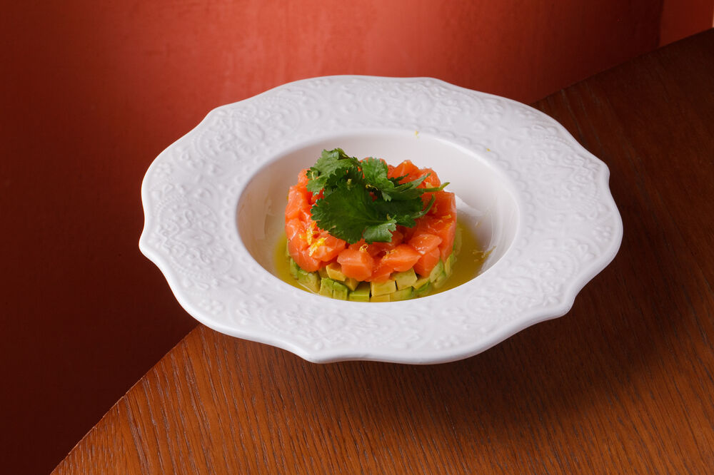 Salmon tartare with avocado