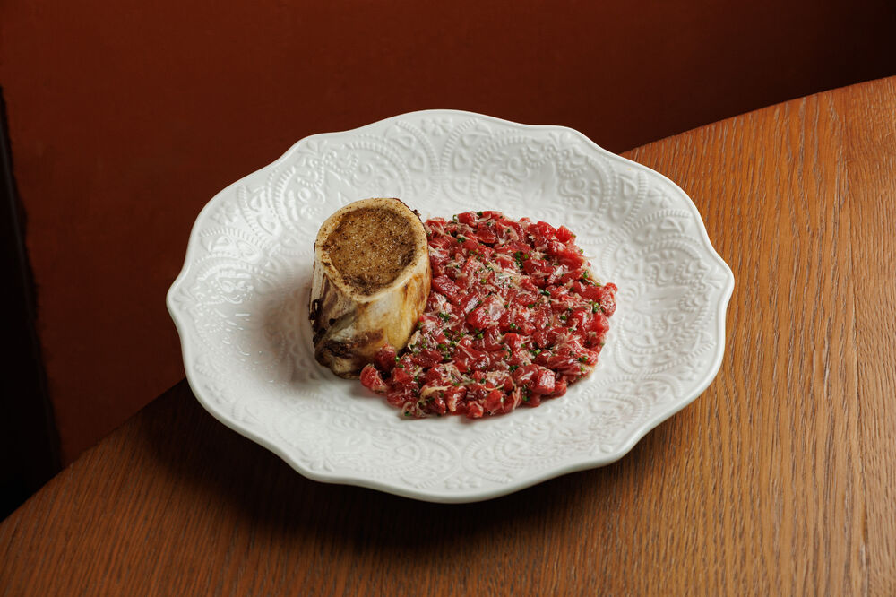 Beef tartare with bone marrow