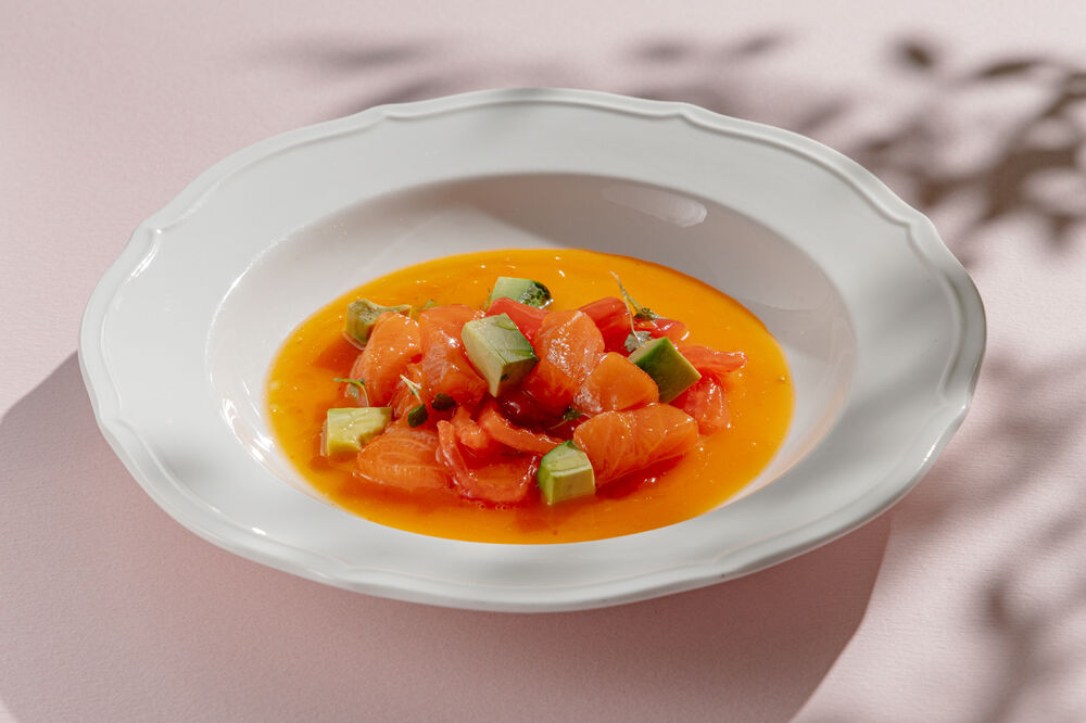 Salmon ceviche with avocado and fresh tomatoes