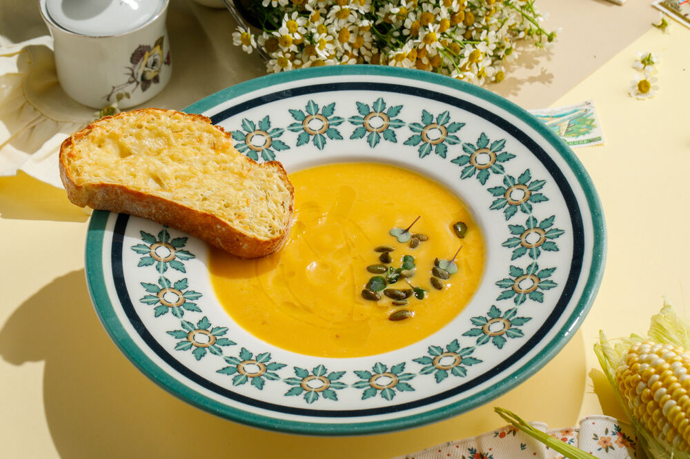 Pumpkin Cream Soup with Cheese Bruschetta 1+1