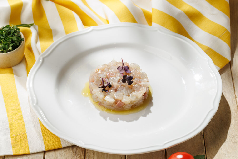 Тартар из дорадо