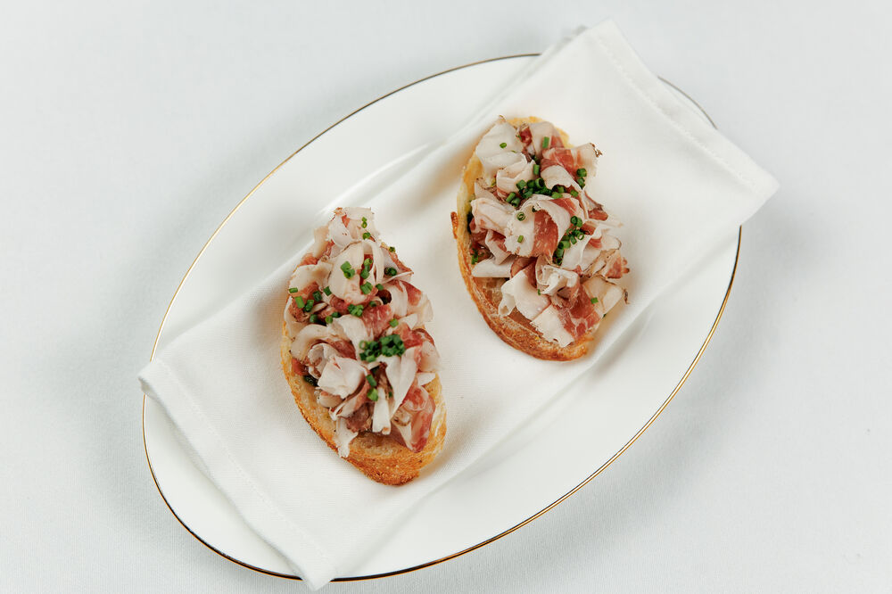 Toast with beef lard