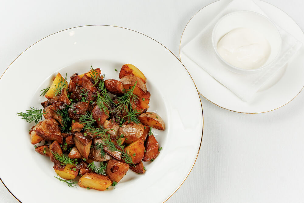 Картофель с белыми грибами