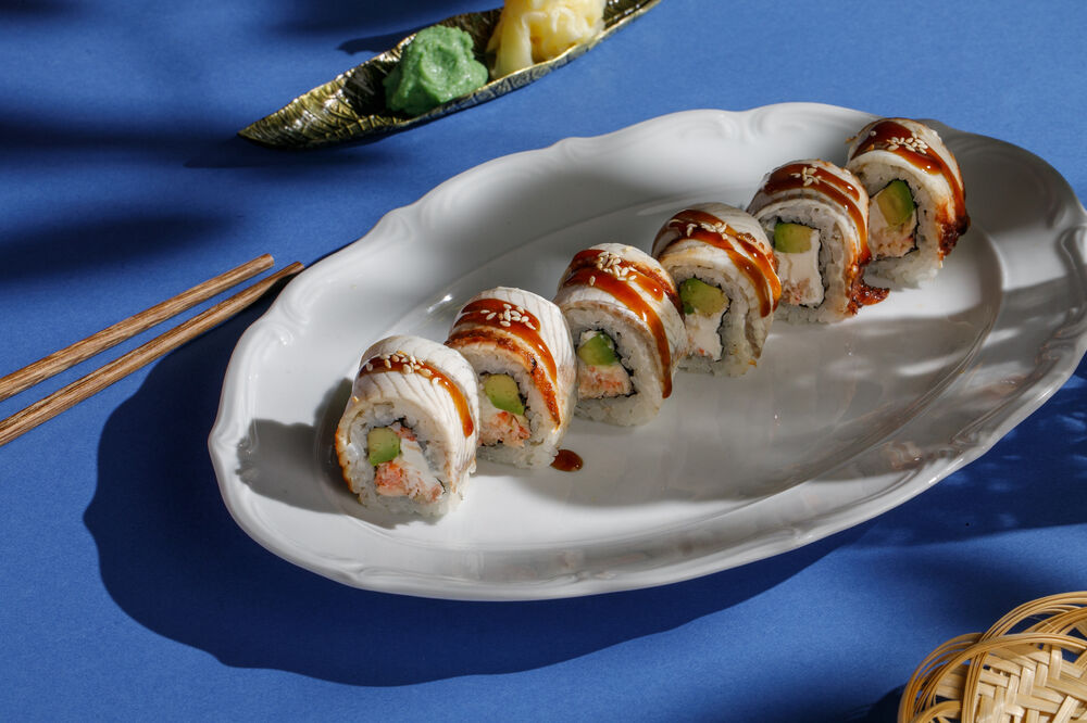 Ролл сливочный краб с угрем