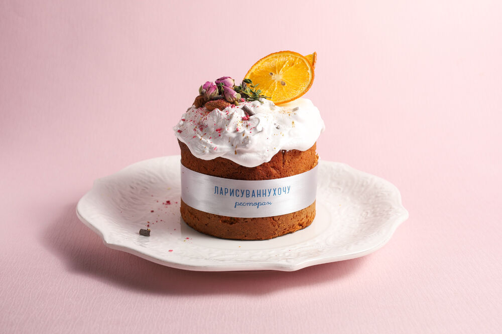 Easter cake with almonds and orange chips