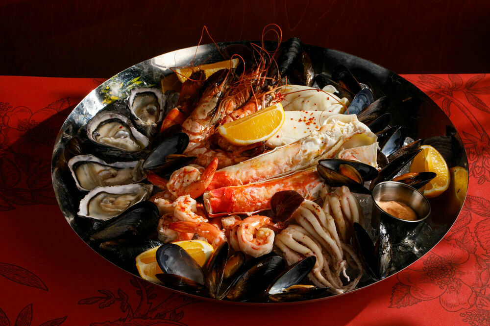 Seafood plateau