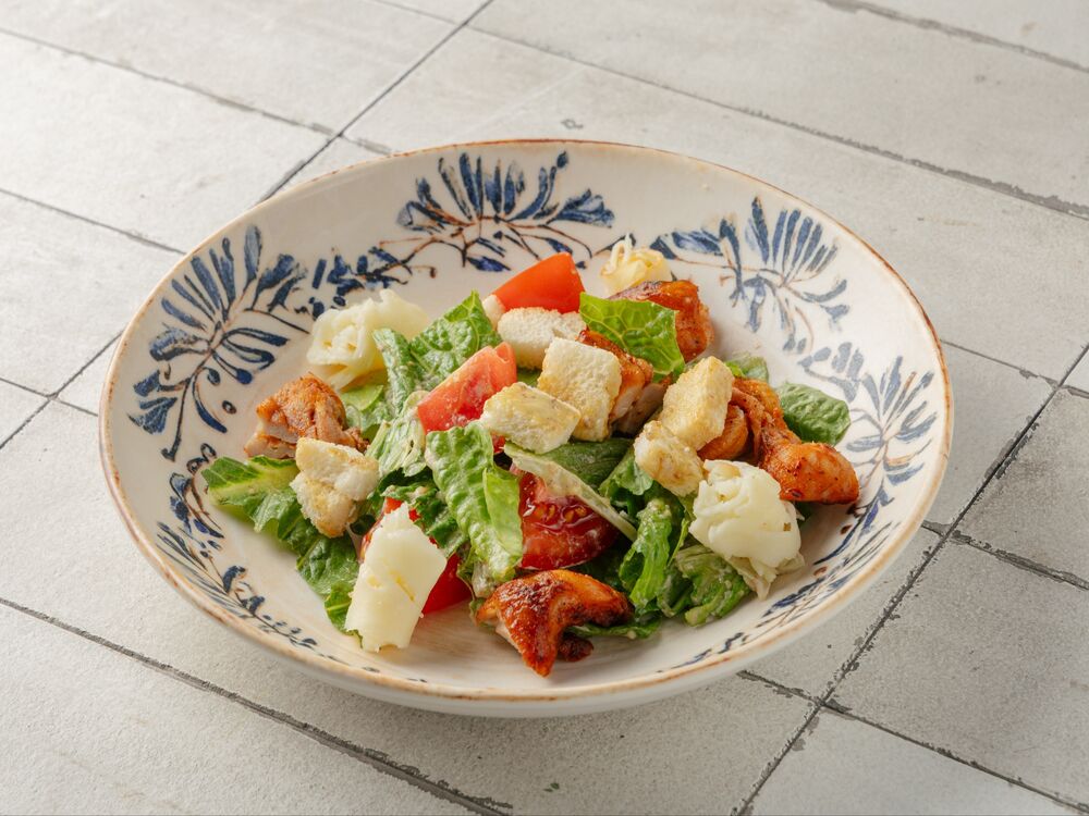 Теплый салат с курицей 