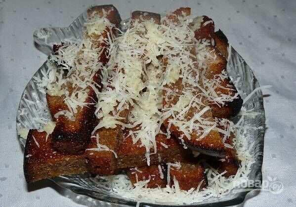 Гренки с чесноком и сыром 