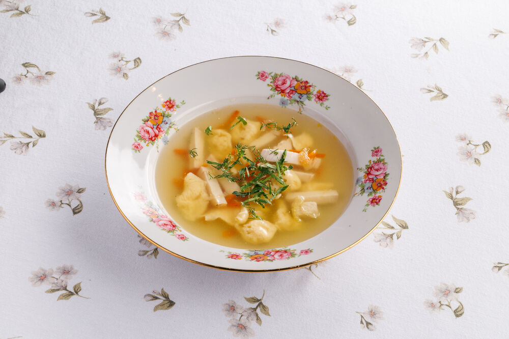 Куриный суп с клецками