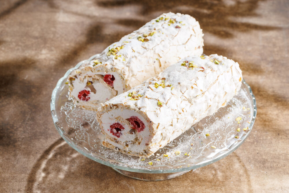 Pistachio roll cake
