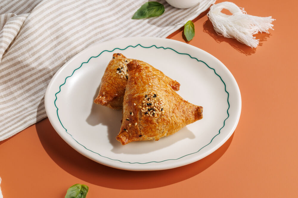 Samsa with lamb