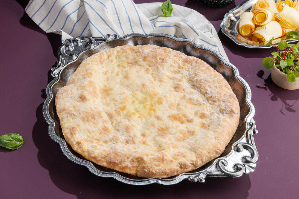 Svan-style khachapuri