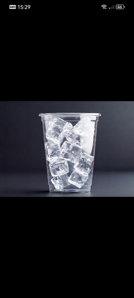 Block ice 0.25 kg in glass
