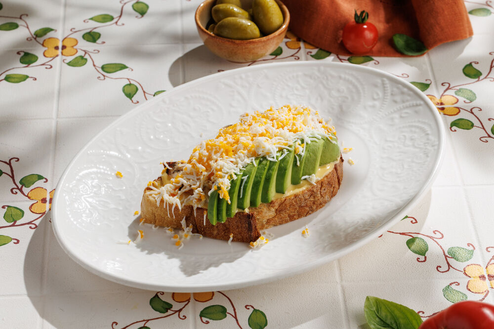 Chicken breast tartine