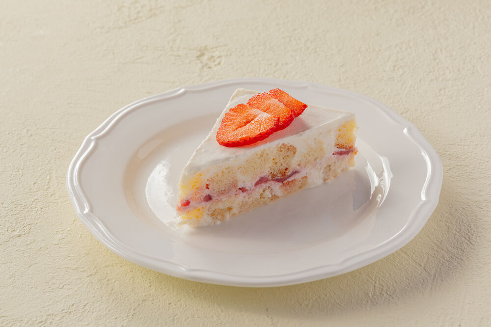 Sour cream with strawberries