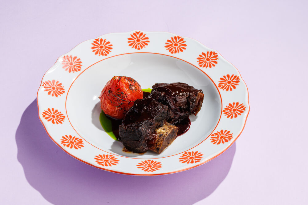 Oven-braised beef round with demi-glace sauce