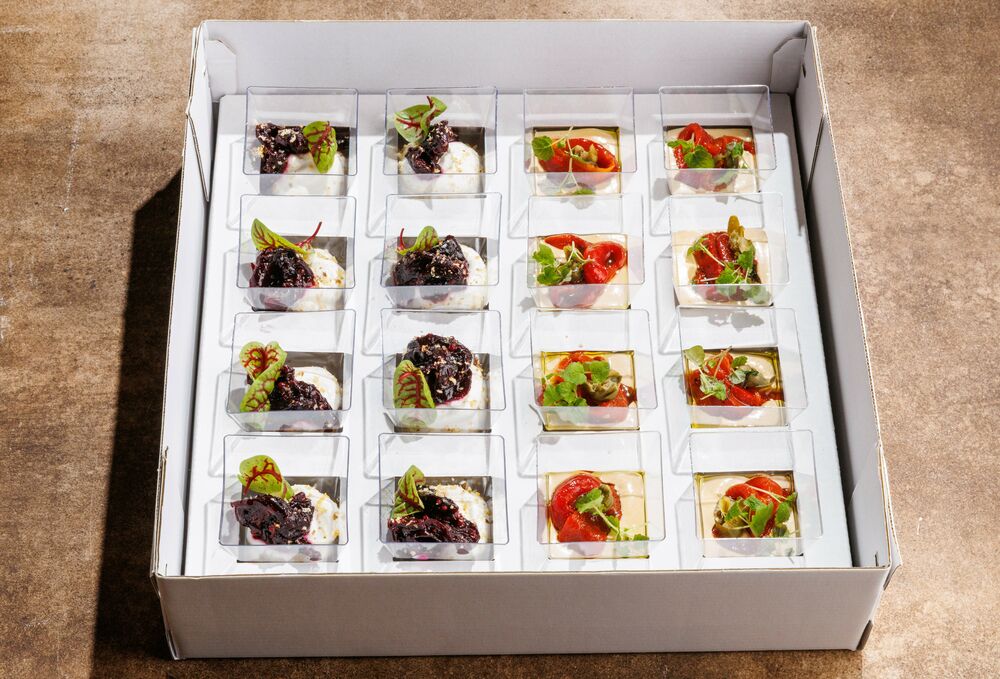 Box: Dried beet with cream + Roasted Ramiro peppers