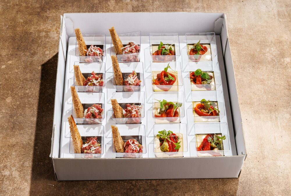 Box: Beef tartare + Roasted ramiro peppers