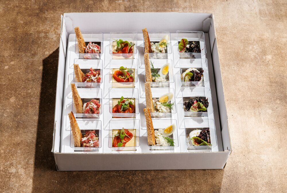 Beef tartare + Roasted ramiro peppers + Herring forshmak + Dried beets with cream box