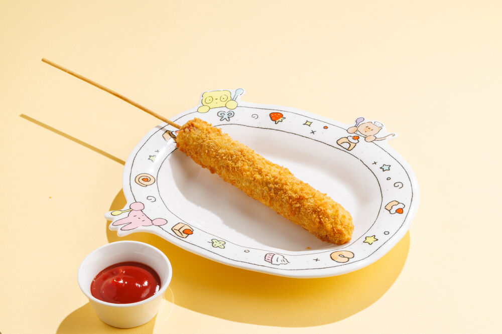 Корн - дог с куриной сосиской.