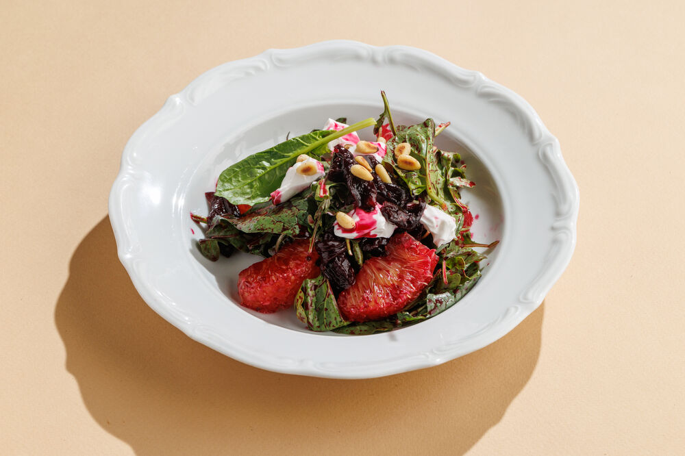 Cured beetroot with oranges and goat cheese
