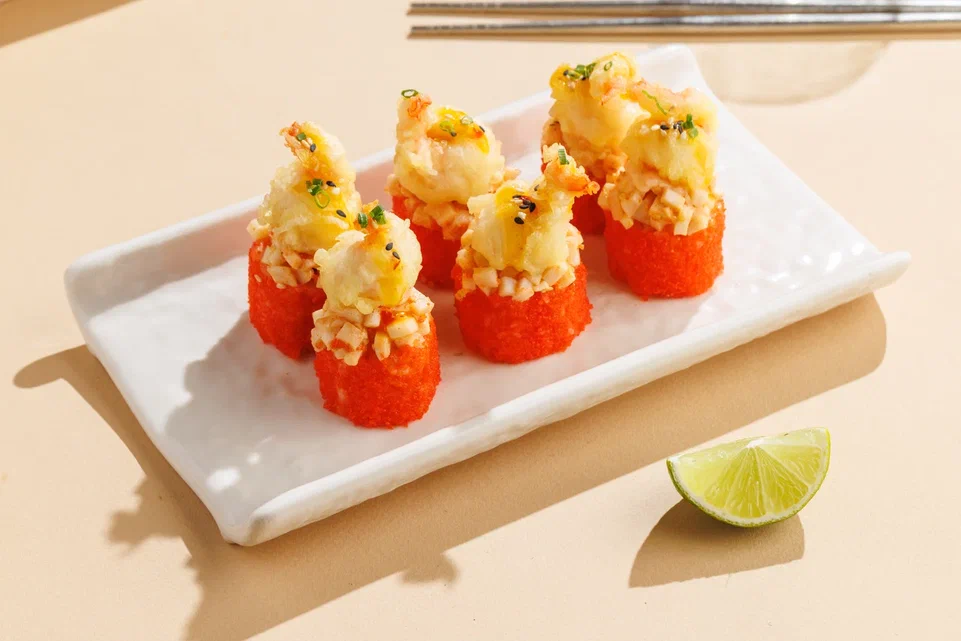 Baked roll with grilled squid and crispy shrimp