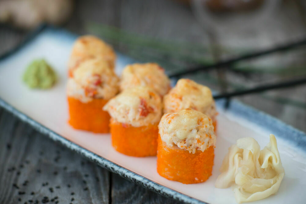 Baked salmon roll