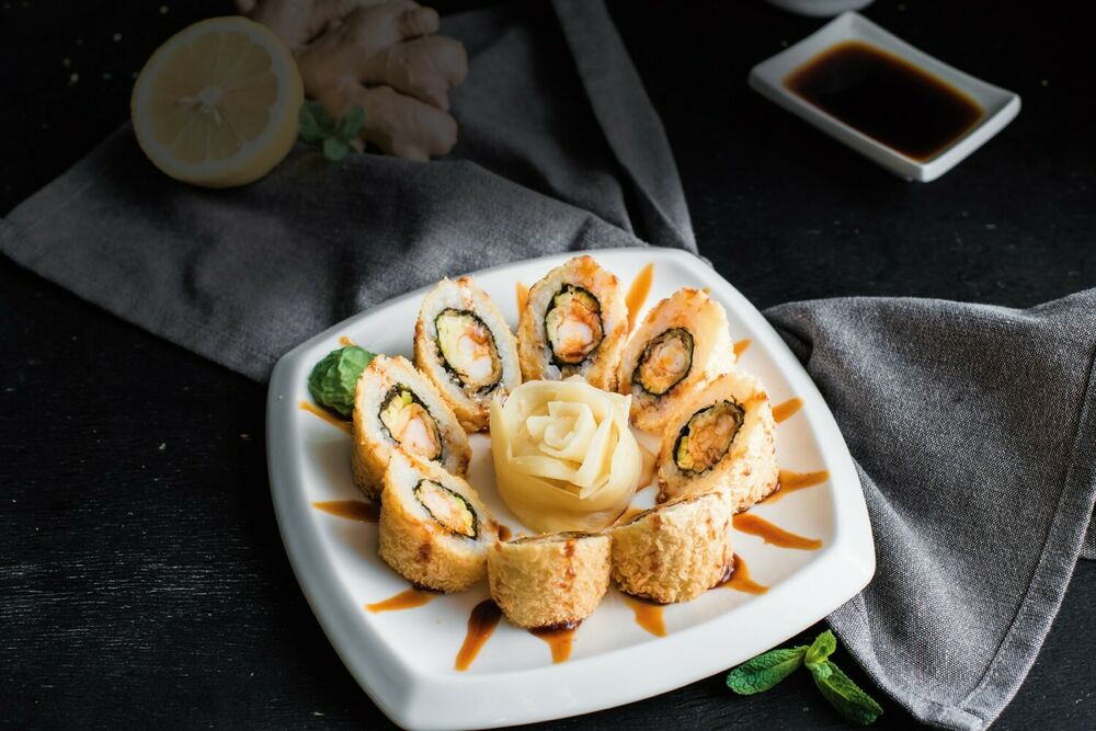 Roll with shrimp tempura and cream cheese