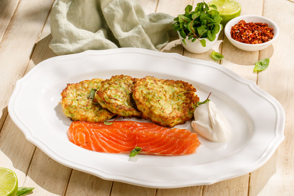 Pancakes with salmon with zucchini