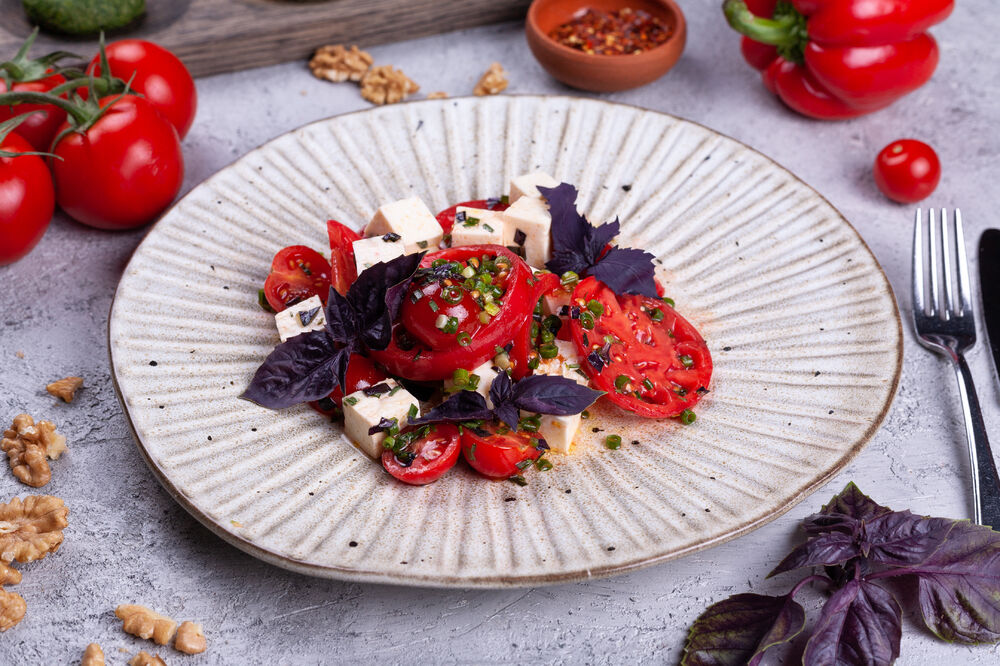 Imeretian cheese salad