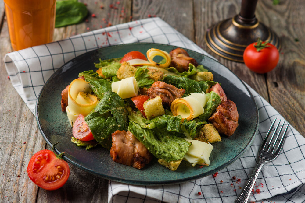 Salad with chicken