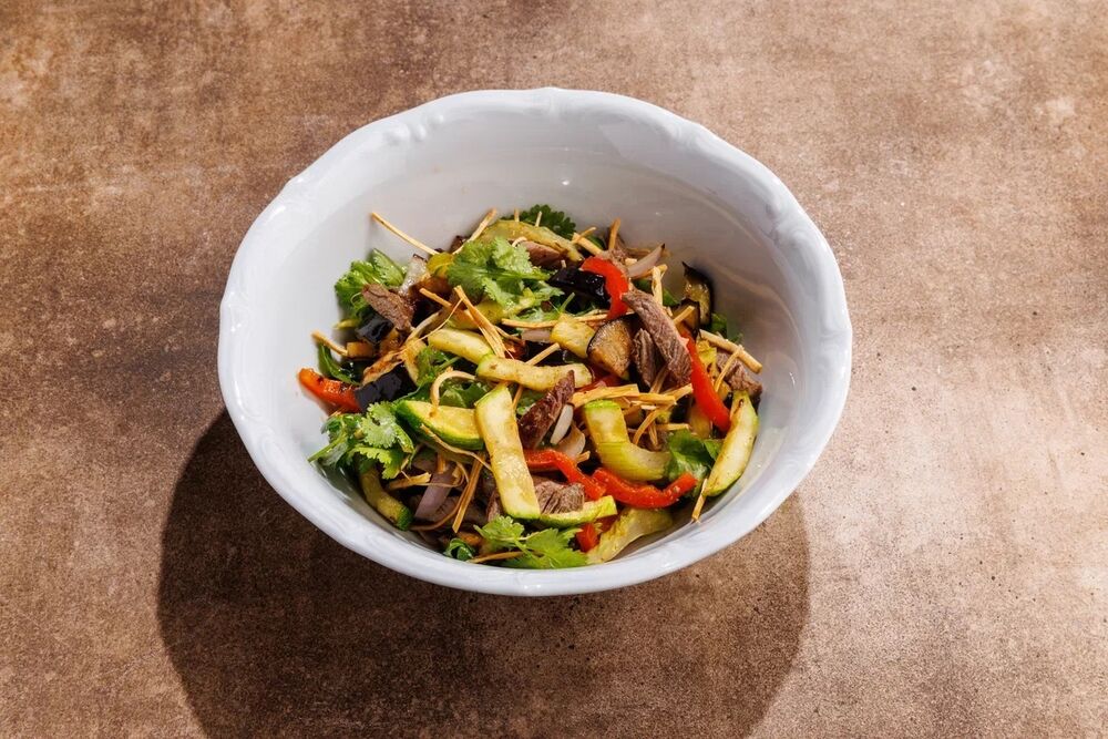 Grilled lamb salad