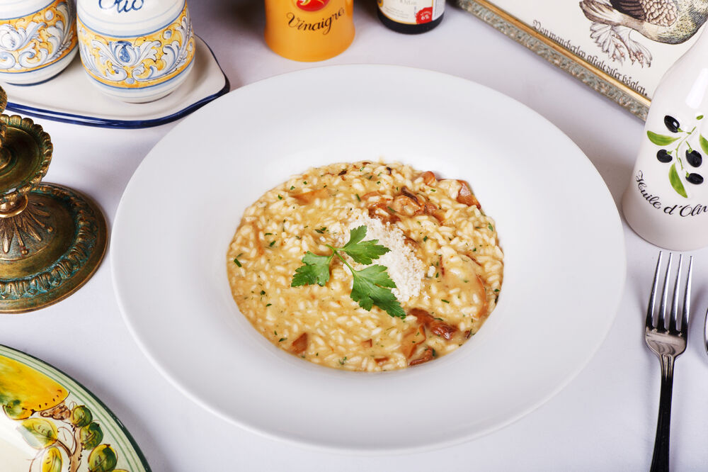 Risotto with porcini mushrooms